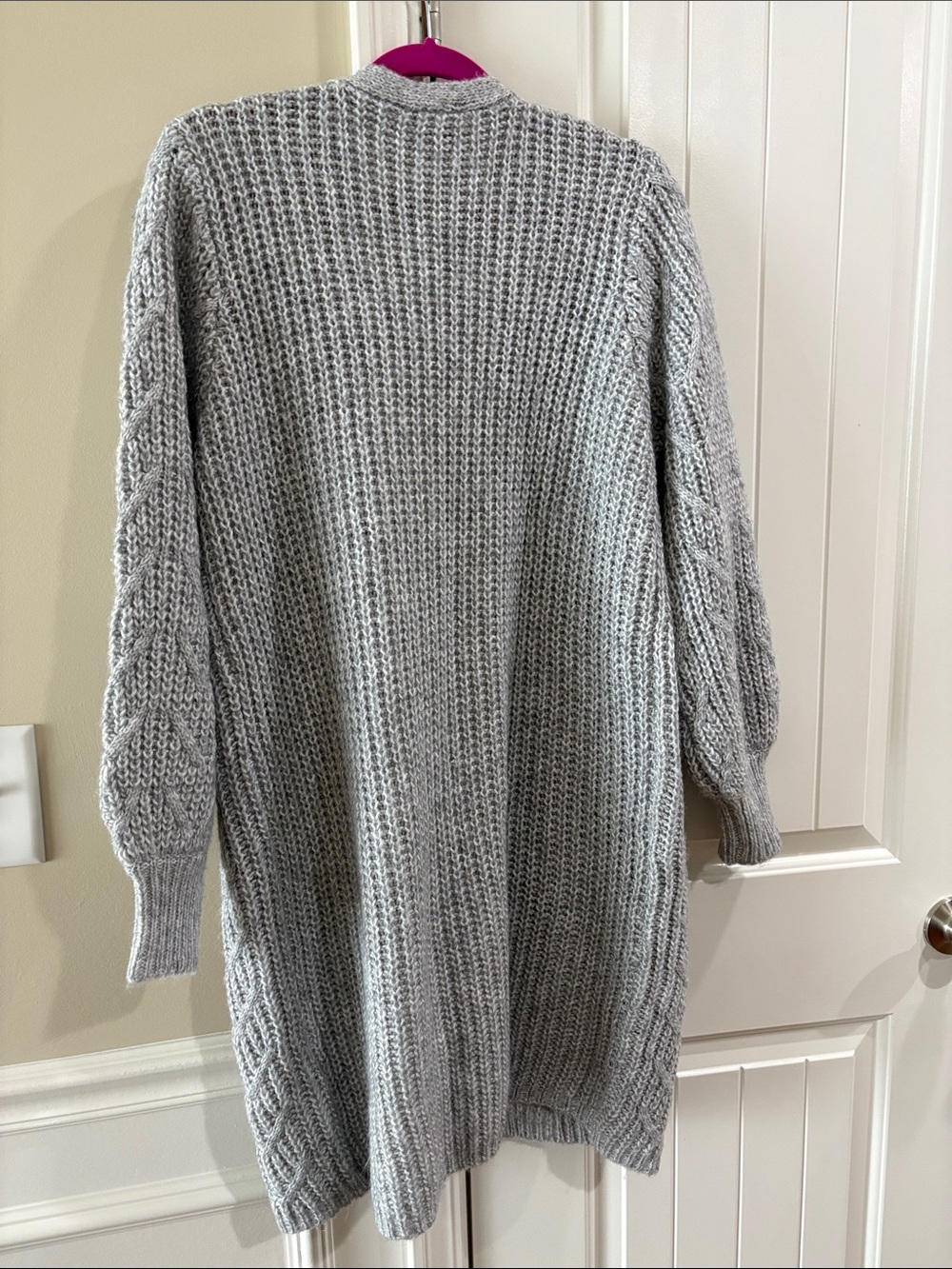 Cozy Open-Front Gray Cable Knit Cardigan Sweater NWOT - Picture 3 of 3